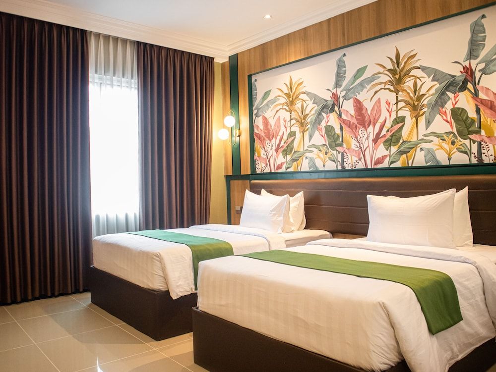 Bona Ventura Hotel & Skybar