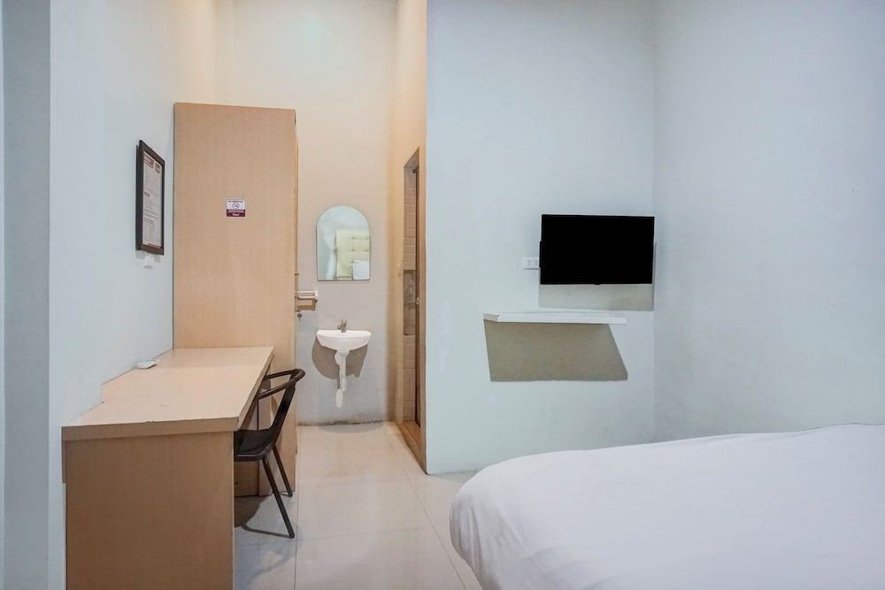 Hotel O Banda Aceh near UIN formerly Alif Guest House Syariah Deluxe Double Room 7