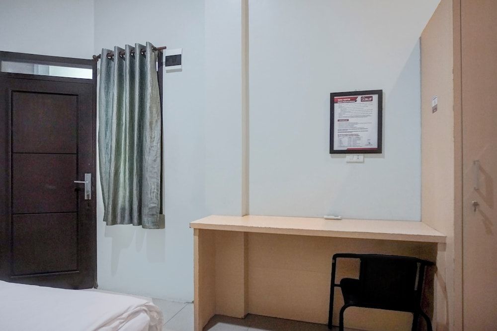 Hotel O Banda Aceh near UIN formerly Alif Guest House Syariah Standard Double Room 3