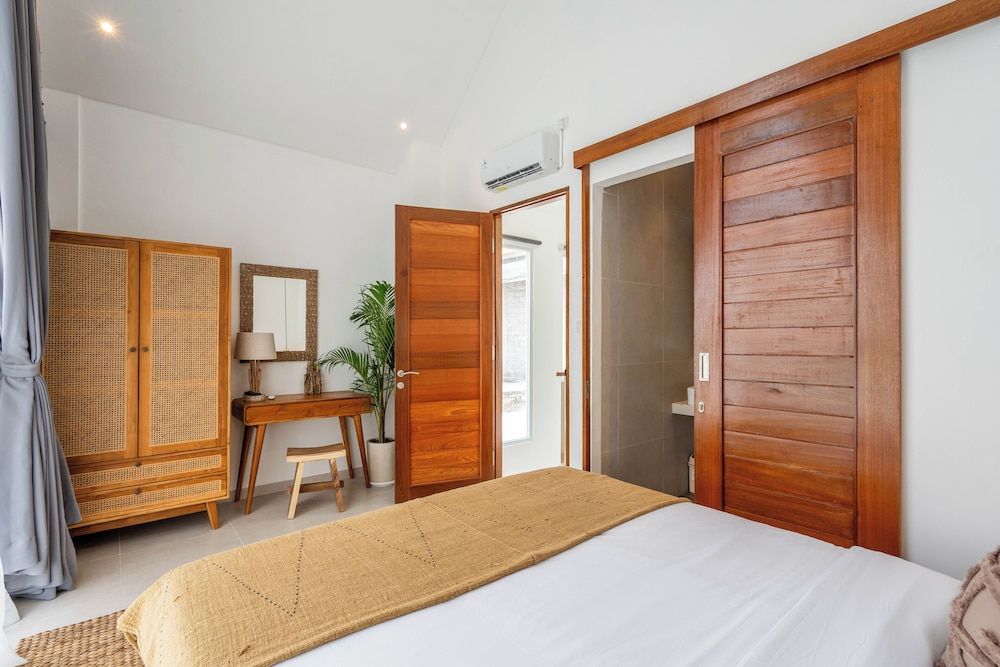 Sunrise Bliss Villas Superior Townhome, Pool View 2