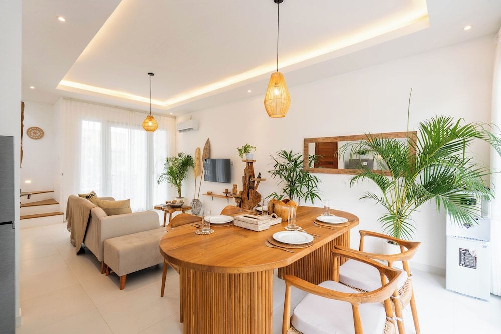 Sunrise Bliss Villas Superior Townhome, Pool View 5