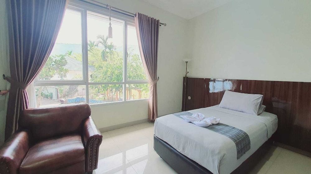 Aries Biru Hotel & Villa Junior Suite 5