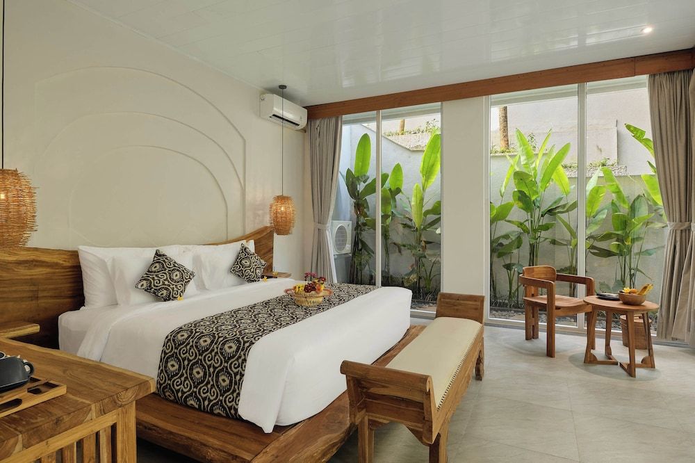 One Bedroom infinity pool villa with jungle view