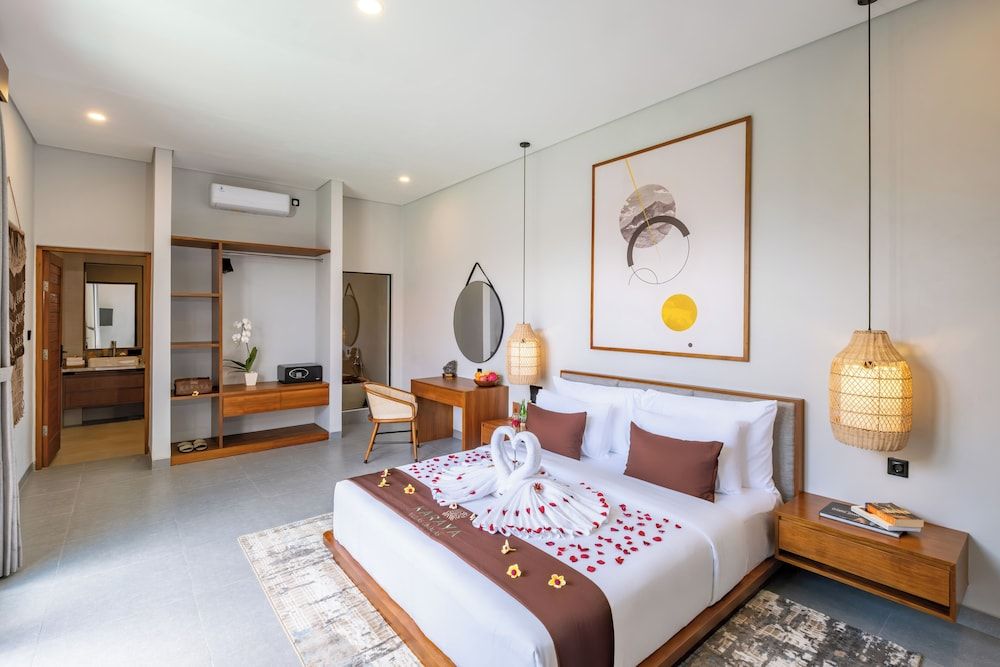 GRAND 1-Bedroom Pool Villa