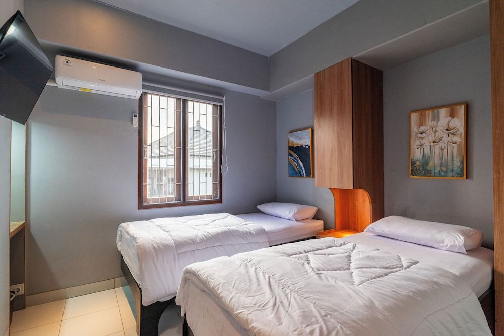Standard Twin Room