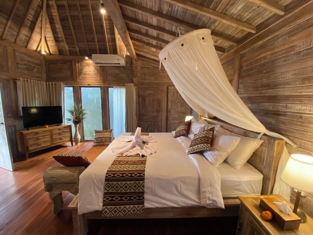 Deluxe Villa, Pool View