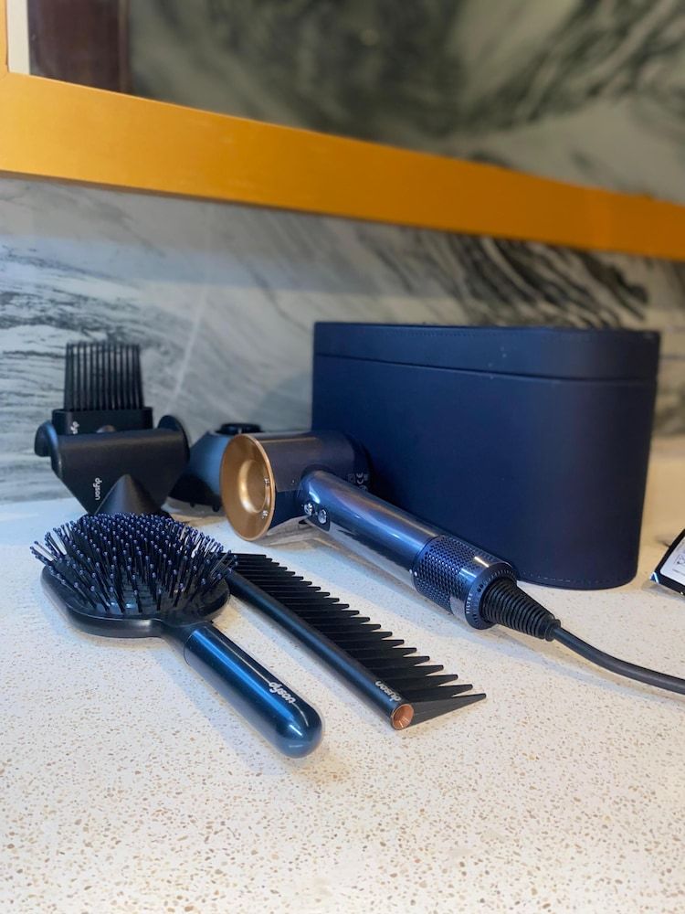 Tribhuwana Padma Lake Resort Luxury Suite, Balcony, Lake View 13