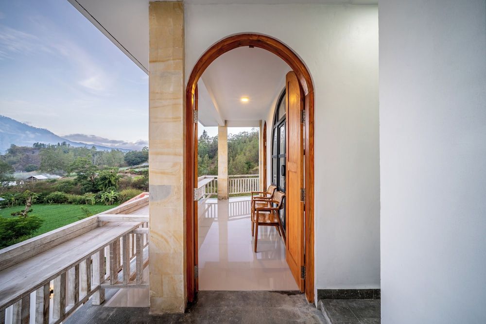 The Hanz Villa Kintamani Deluxe Room 9