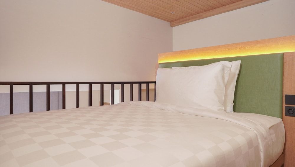 Jambuluwuk Bromo Resort Family Double Room 3