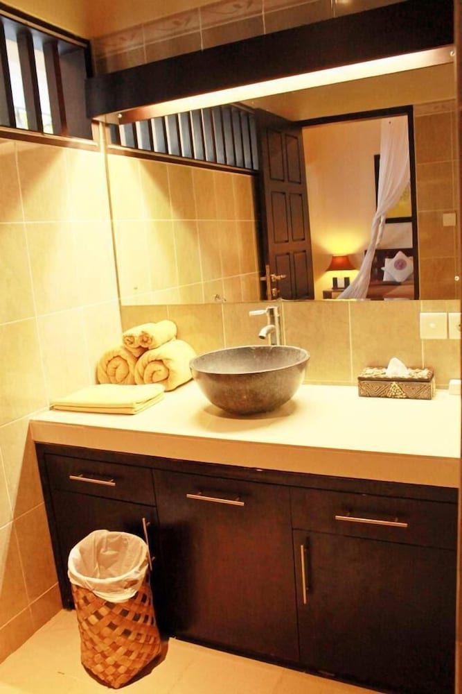 Tahoma Villas Seminyak Villa, 3 Bedrooms, Pool View 17