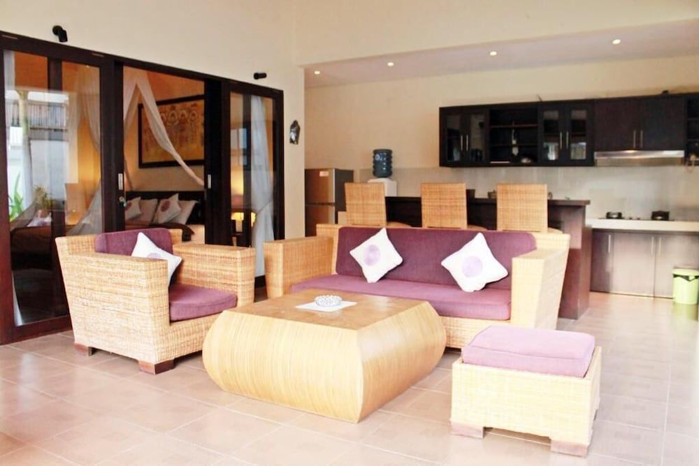 Tahoma Villas Seminyak Villa, 3 Bedrooms, Pool View 10