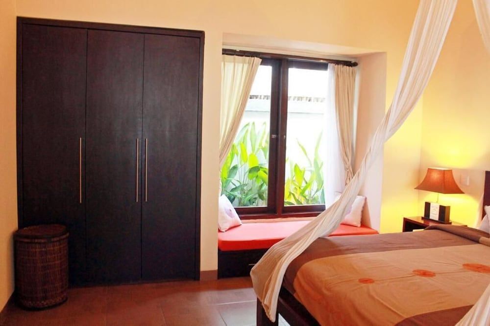 Tahoma Villas Seminyak Villa, 3 Bedrooms, Pool View 9