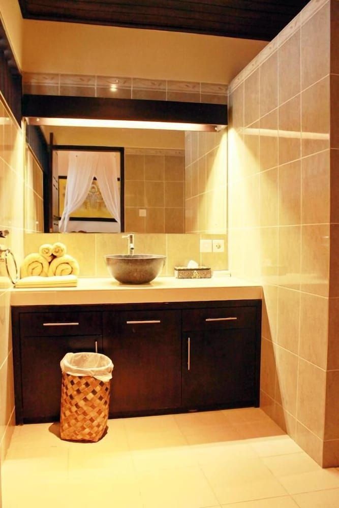 Tahoma Villas Seminyak Villa, 3 Bedrooms, Pool View 15