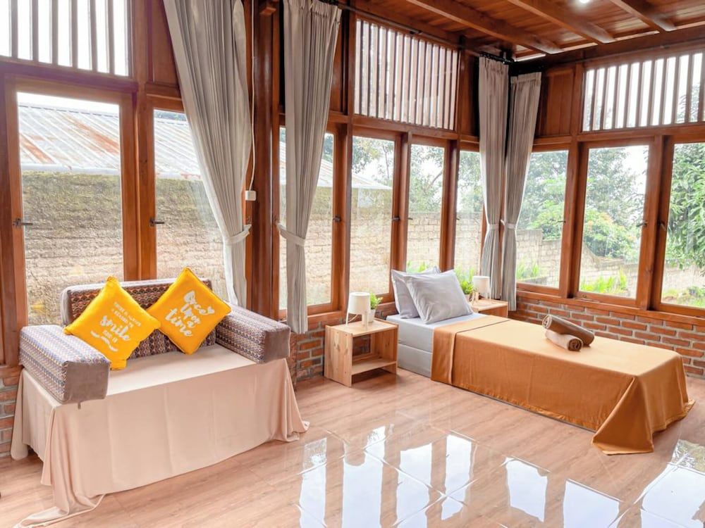 Arovala Villa Studio, Garden View 10