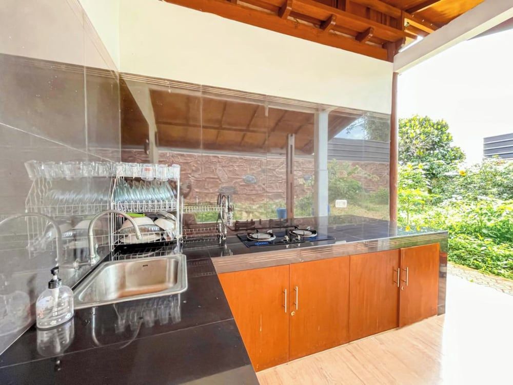 Arovala Villa Studio, Garden View 14