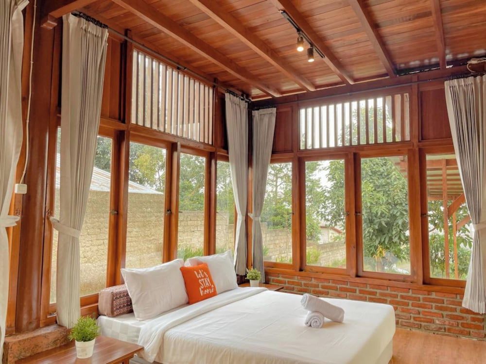 Arovala Villa Studio, Garden View 3