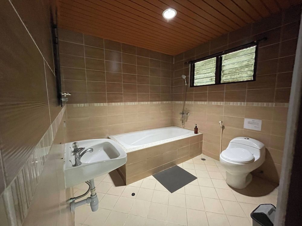 The Pinewood Lodge & Organic Farm Junior Studio Suite, Balcony, Garden View 5