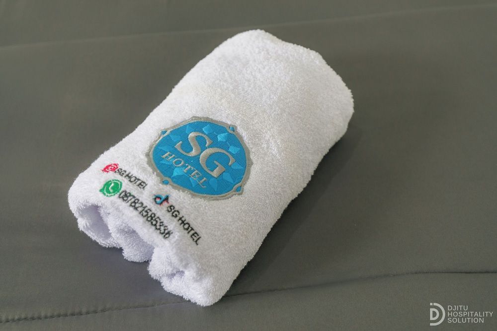 SG Hotel Pangandaran Deluxe Double Room 5