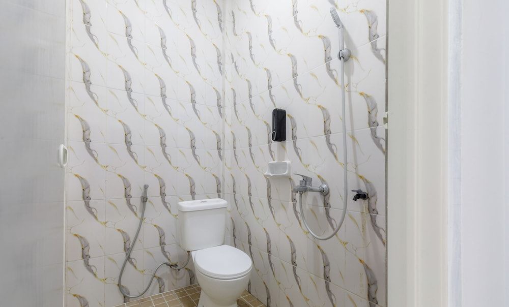 SG Hotel Pangandaran Deluxe Double Room 2