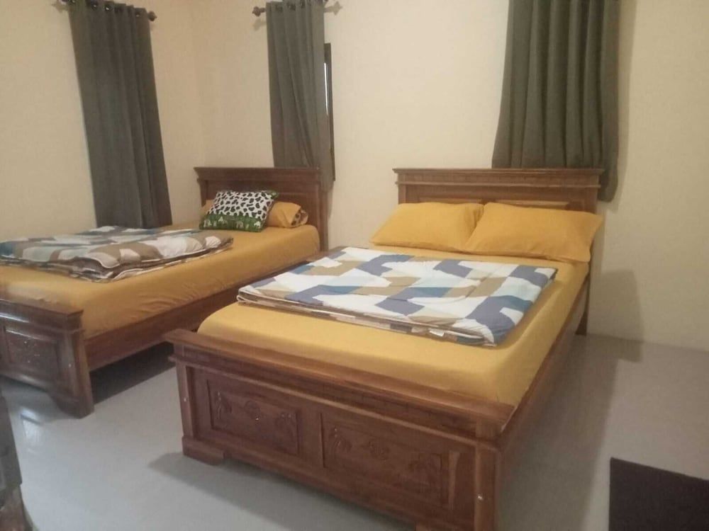 Homestay Safira Bromo Family Room 6