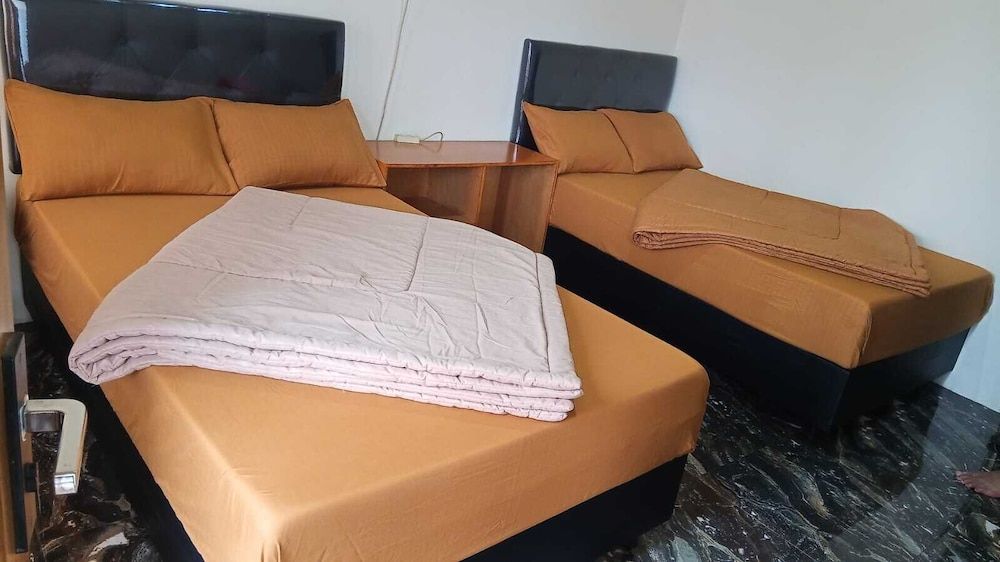 Homestay Safira Bromo Family Room 8