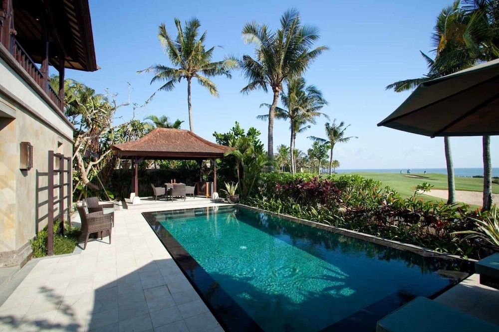 Sundara Oceanside Villa