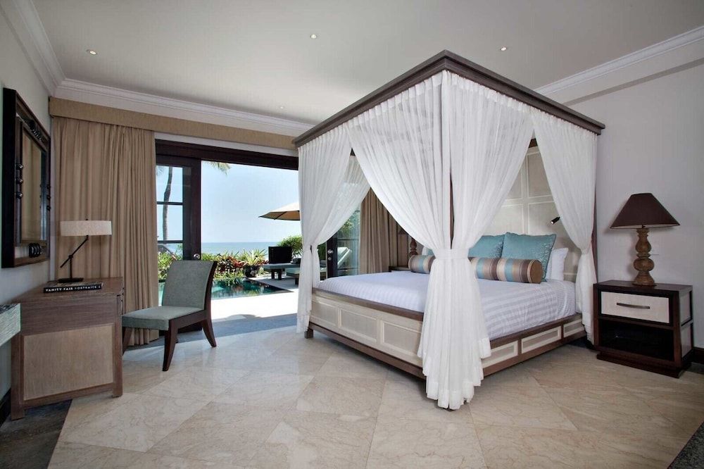 Sundara Oceanside Villa
