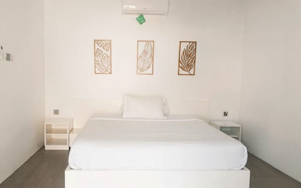 Classic Double Room, Balcony, Beach View