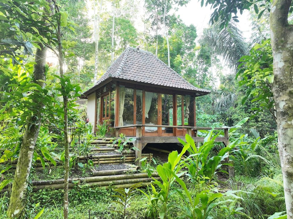 Cabin with Forest & River View