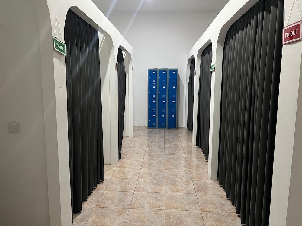 Comfort Shared Dormitory, 6 Bedrooms, Air conditioning, Pool View