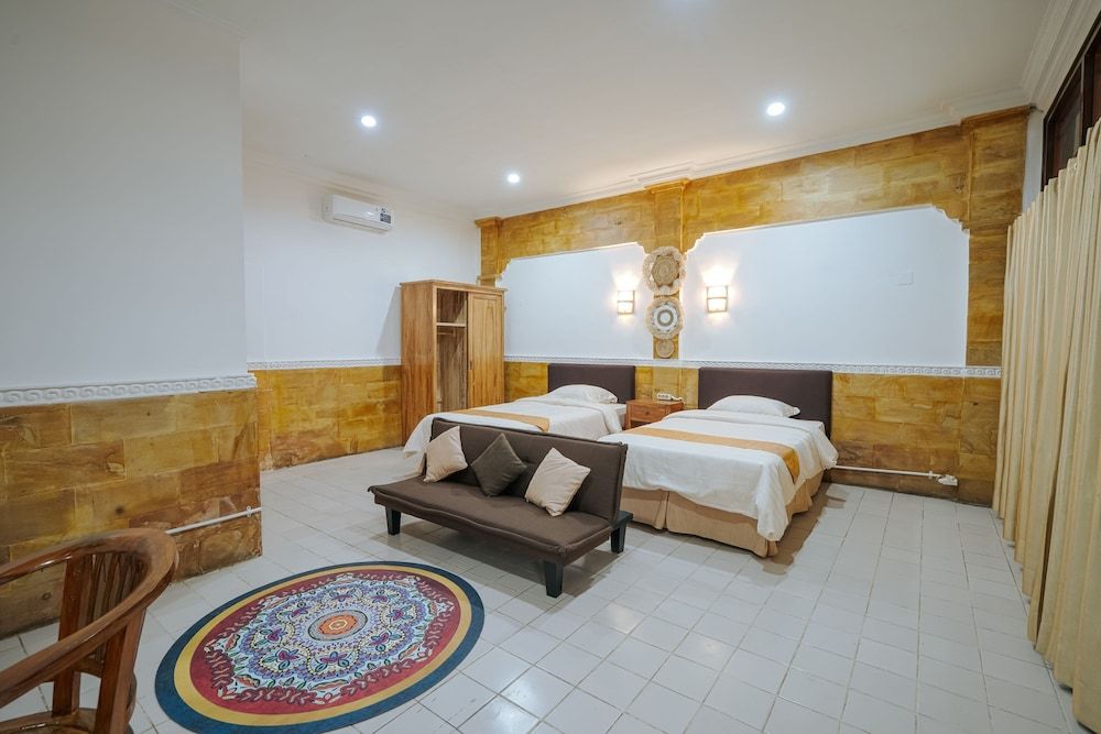 Deluxe Twin Room, Poolside