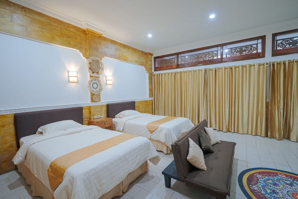 Deluxe Twin Room, Poolside