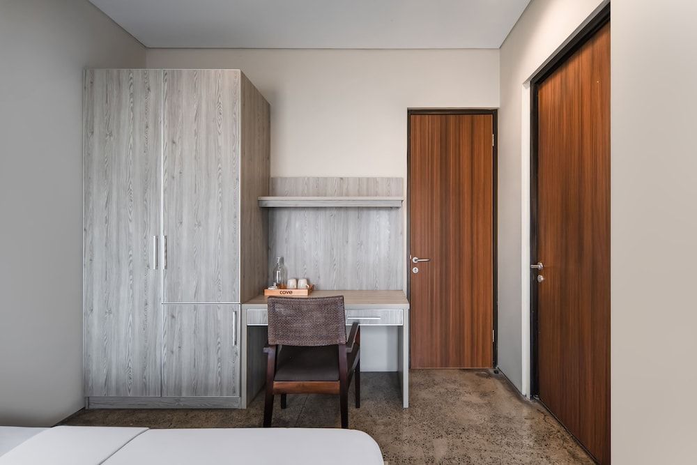 Cove Heritage Deluxe Room 3