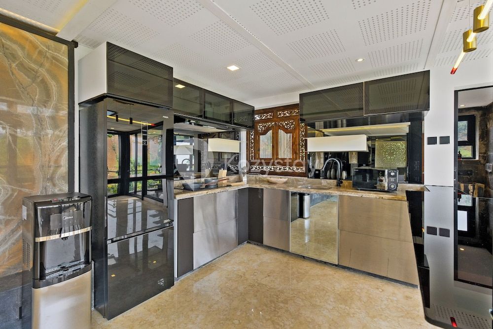 Griya Keraton Villa by Kozystay - Dago Villa, 4 Bedrooms, Mountain View 19