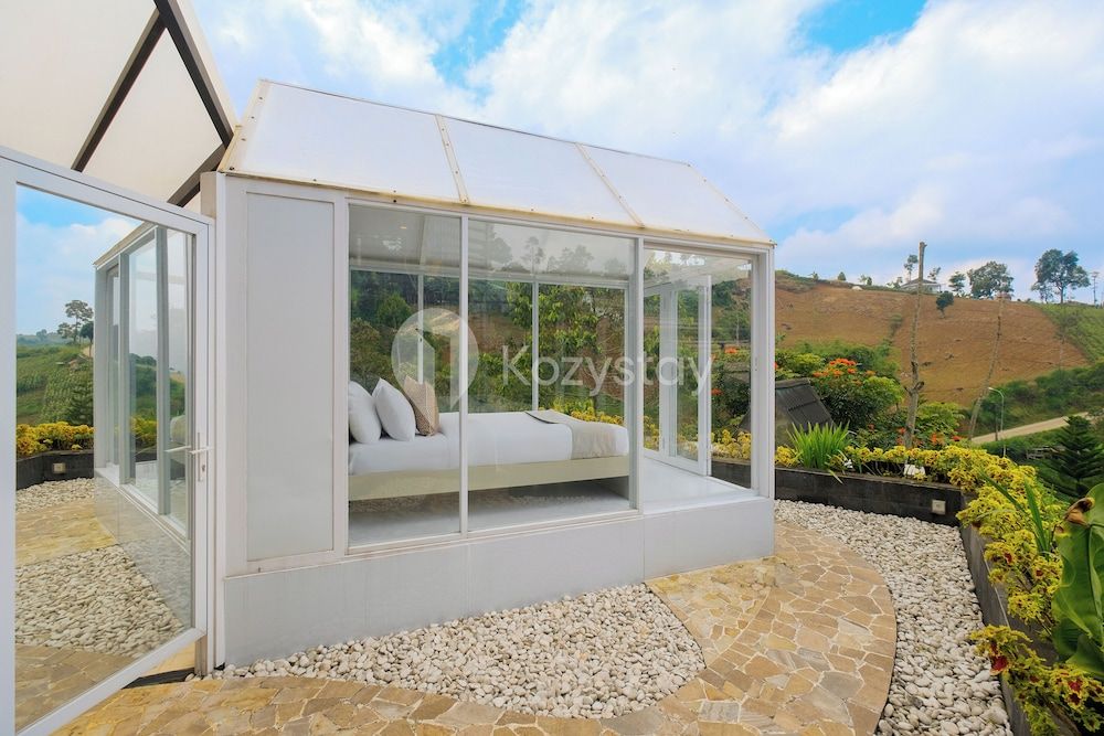 Griya Keraton Villa by Kozystay - Dago Villa, 4 Bedrooms, Mountain View 12