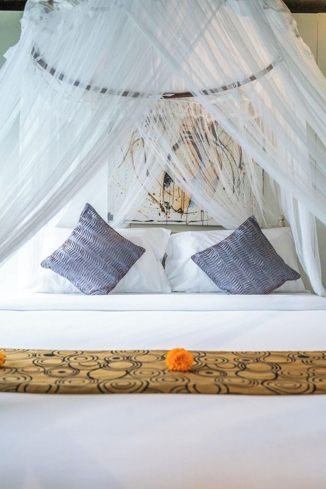 Your Dream Waterfront Villa