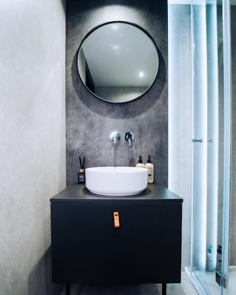 Golden Circle Domes - Lake View Tent, Kitchen, Lake View 7