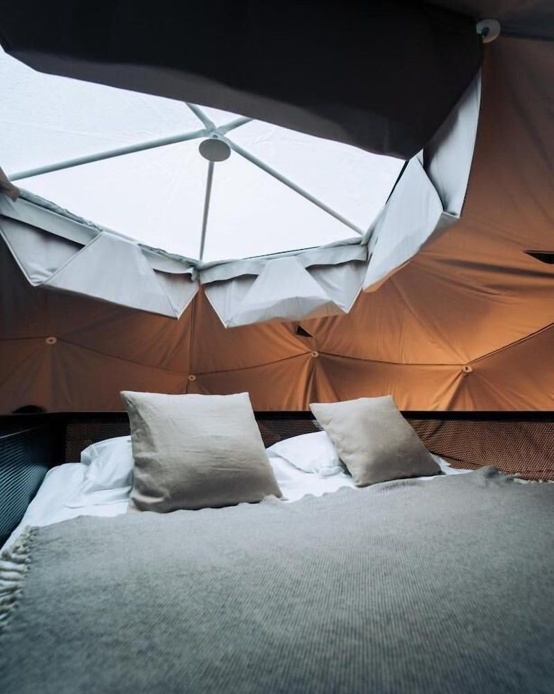 Golden Circle Domes - Lake View Tent, Kitchen, Lake View 2