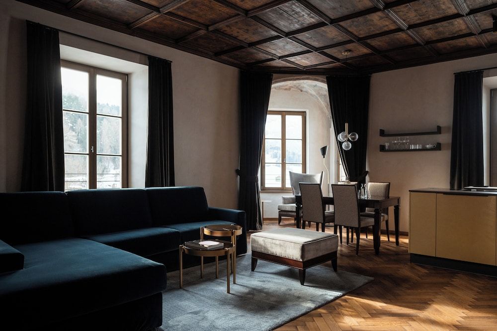 Castel Maurn Deluxe Suite, Mountain View 2