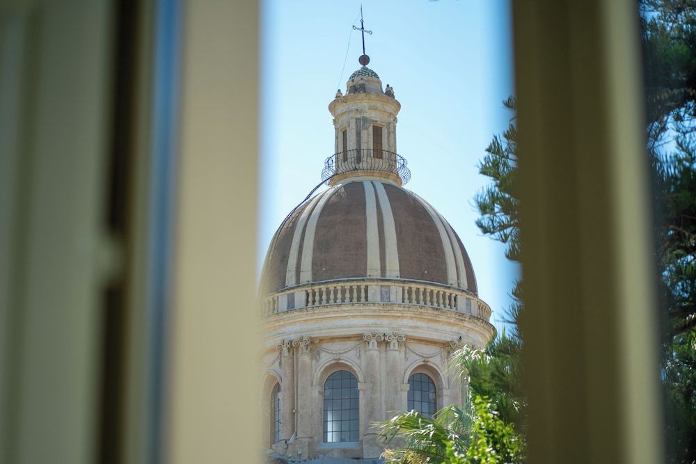 La Dimora degli Scrittori Deluxe Double Room, Private Bathroom, City View (Verga) 11