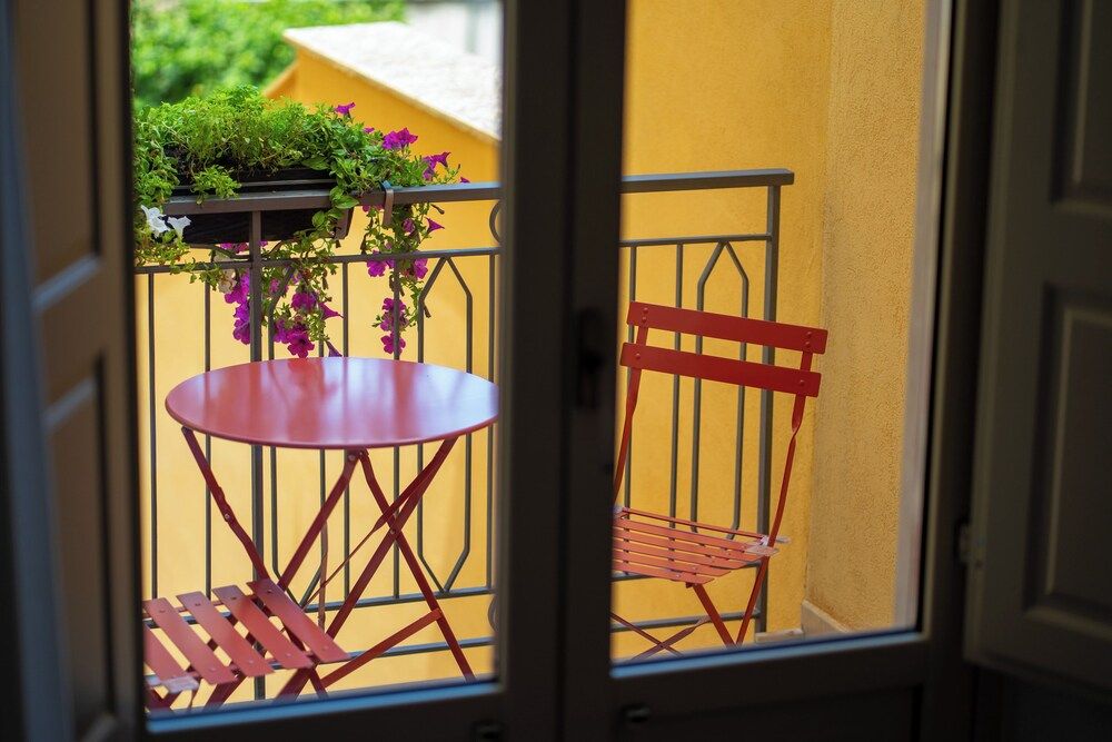 La Dimora degli Scrittori Executive Double Room, Private Bathroom, Courtyard View (Quasimodo) 11