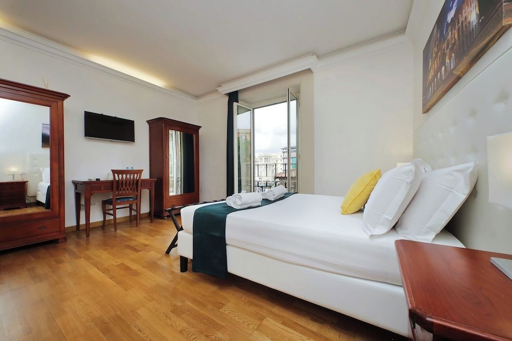 Comfort Triple Room