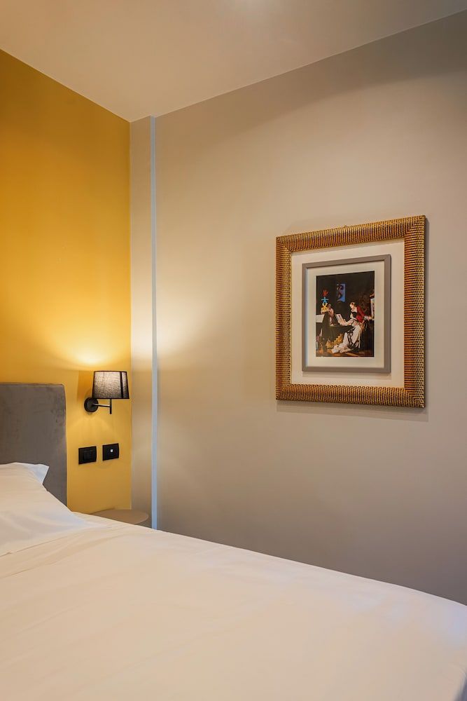Fontana Falconieri Boutique Hotel Deluxe Single Room, City View 3