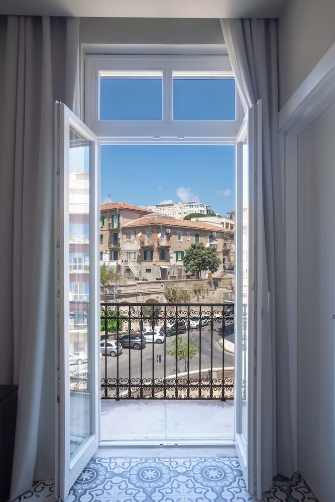 Fontana Falconieri Boutique Hotel Deluxe Single Room, City View 4