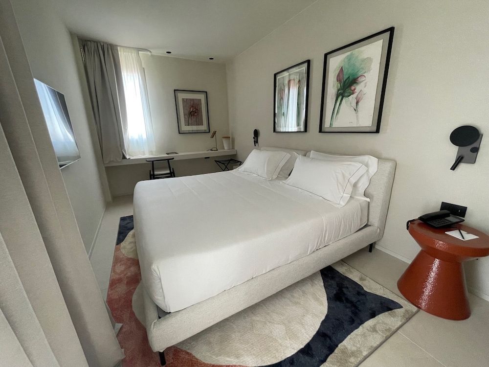 Opera Suite hotel Pesaro Executive Suite, Sea View, Beachfront 4