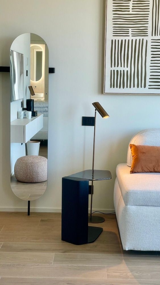 Opera Suite hotel Pesaro Junior Suite, Partial Sea View 7