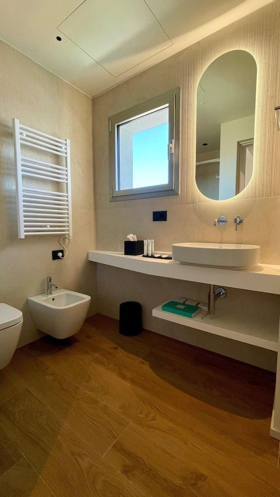 Opera Suite hotel Pesaro Junior Suite, Partial Sea View 10