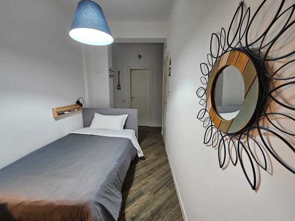 Guest House COLORS Comfort Single Room, Harbor View 8