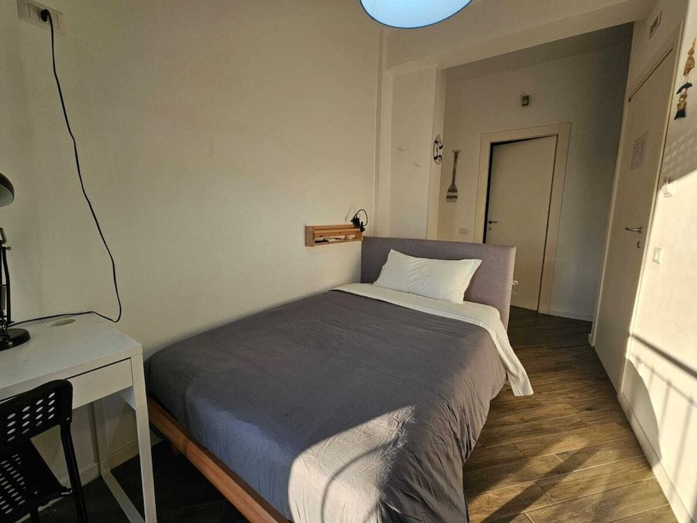 Guest House COLORS Comfort Single Room, Harbor View 2