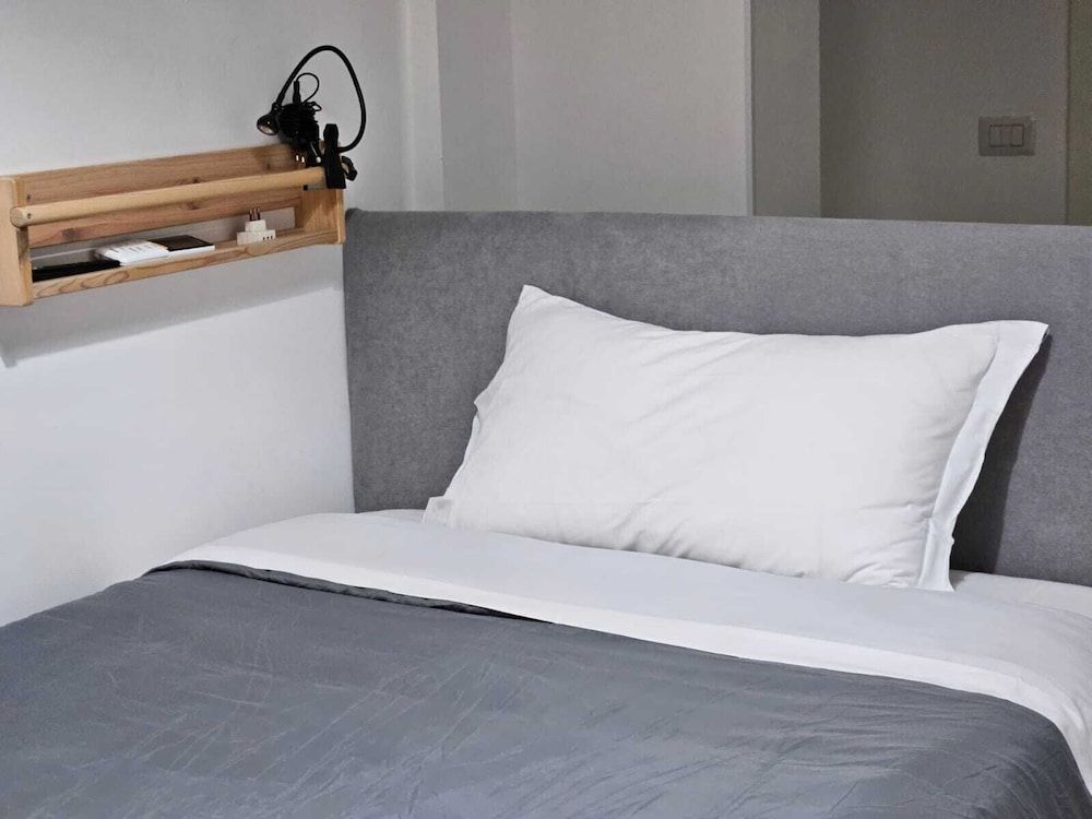 Guest House COLORS Comfort Single Room, Harbor View 10